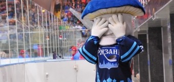 «Грибов объелись?»: в сети смеются над талисманом российской команды. Фото