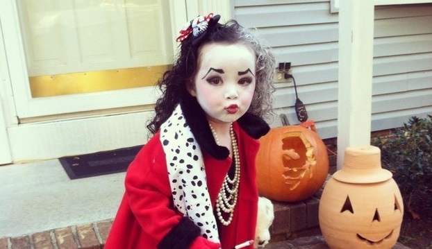 Самые странные костюмы на Хэллоуин набирают популярность в сети. Фото