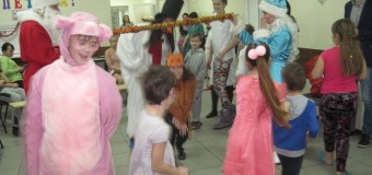 Волонтеры и больничные клоуны устроили праздник для больных детей. Фото