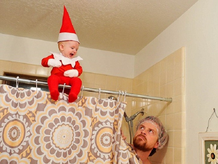 Смешной 4-месячный малыш стал настоящим рождественским эльфом. Фото