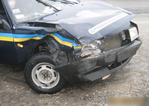В Сумах авто полиции попало в ДТП. Фото