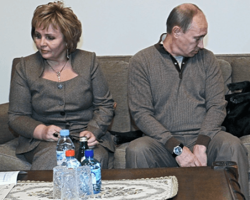 Над Путиным посмеялись в связи со свадьбой бывшей жены. Фото