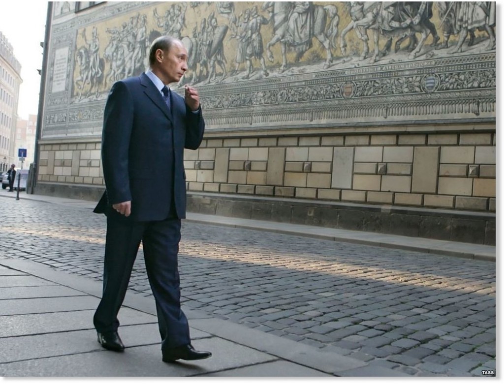 Походку Путина высмеяли в США. Видео