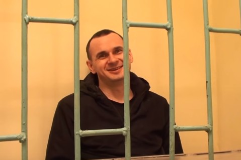 В сети появилось видео с заключенным в России украинским режиссером