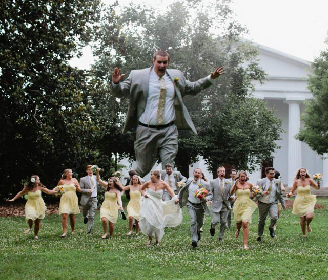Праздник удался: курьезные свадебные фото «взорвали» сеть