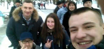 Кличко прогулялся по Харькову вместе с Кернесом. Фото