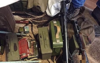 В Киеве нашли арсенал оружия из зоны АТО. Фото