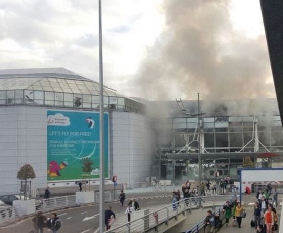 В аэропорту Брюсселя прогремели взрывы: погибли более 10 человек. Фото