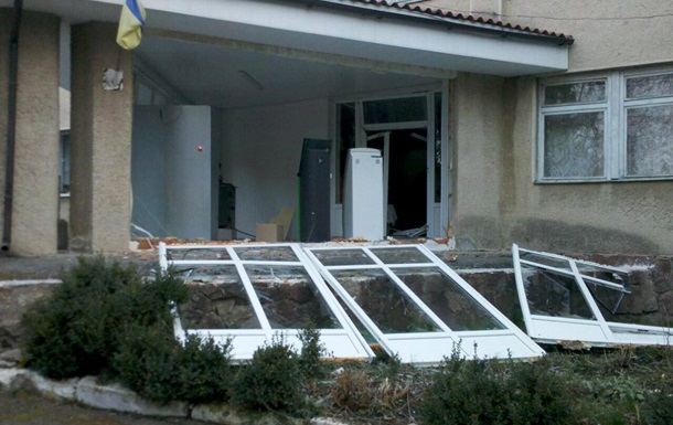 На Прикарпатье произошел взрыв в поликлинике. Фото