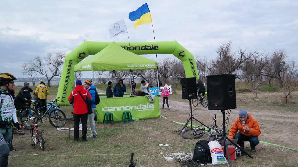 В Николаеве прошла традиционная велогонка Победы. Фото