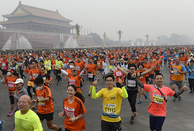 В Китае 12 тысяч марафонцев отравились мылом, приняв его за сладкие батончики