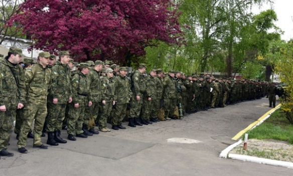 Полицию Донецкой области перевели в усиленный режим. Фото