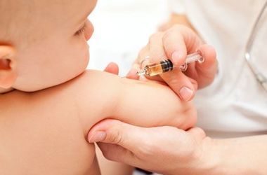 В Харькове маленьким детям могли вколоть опасную вакцину