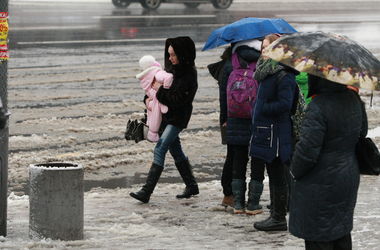 Погода в Украине: в апреле ожидаются заморозки и снег