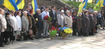 В Запорожье почтили память узников нацистских концлагерей. Фото