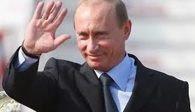 Сеть смеется над крестом в ракете Путина. Фото