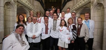 Канадские депутаты отметили день вышиванки. Видео