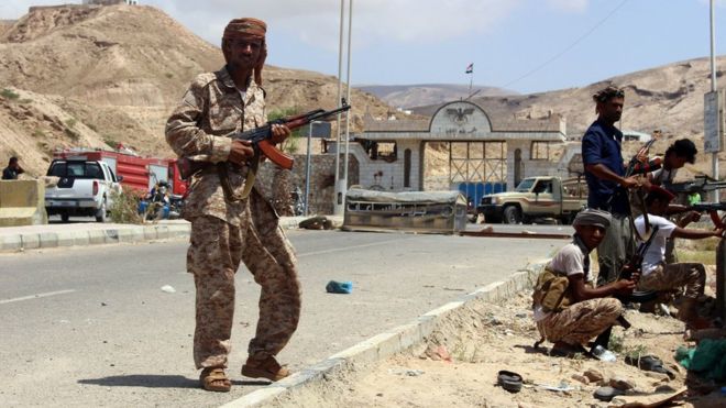 В Йемене взорвался смертник: погибли 25 человек