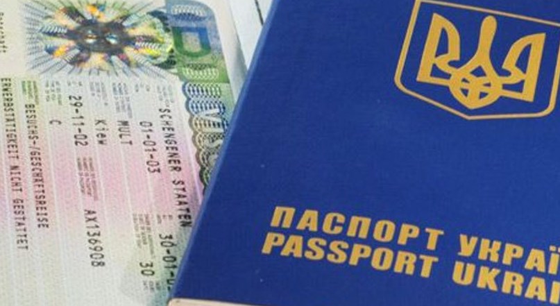 В ЕС обещают скоро отменить визы для Украины