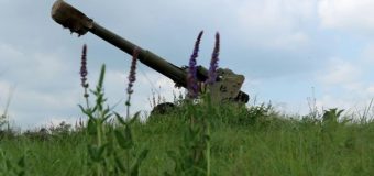 На Донбассе неспокойно: обстрелы из танков и САУ