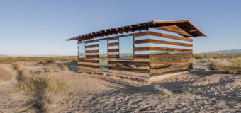 В пустыне Калифорнии дом-иллюзия сводит с ума путников. Фото