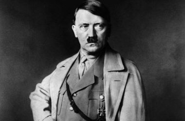 Белье Гитлера неизвестный купил за 3 тысячи евро