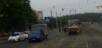 В Киеве в трамвае умер пассажир