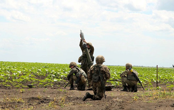 В АТО стреляют под Донецком