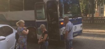В центре Днепра четверо автоматчиков в масках напали на рейсовый автобус