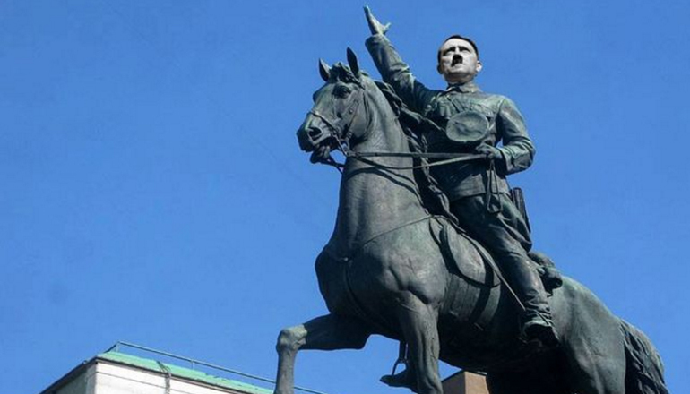 Фотожабы: в сети посмеялись над сносом памятника Щорсу