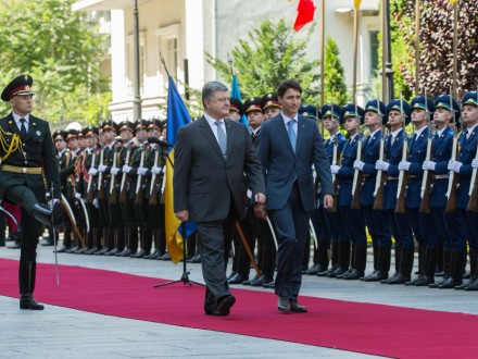 Порошенко встретился с премьером Канады