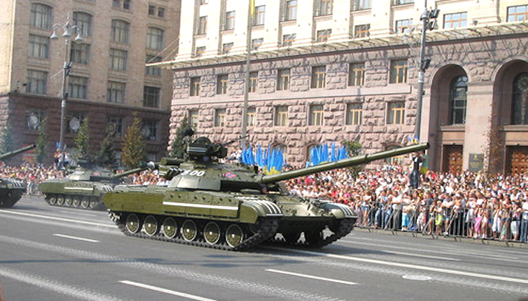 В Киеве пройдет военный парад