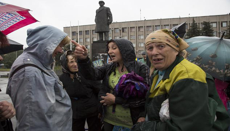 Жители Донбасса устали от войны, а местные «власти» боятся тюрьмы