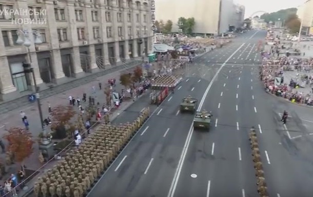 Репетиция военного парада в Киеве с высоты птичьего полета. Видео