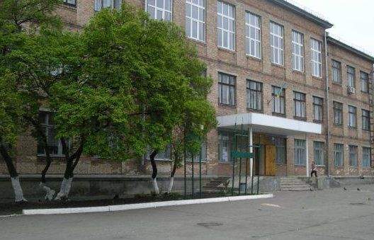 Киевский шестиклассник вернулся со школы в гипсе