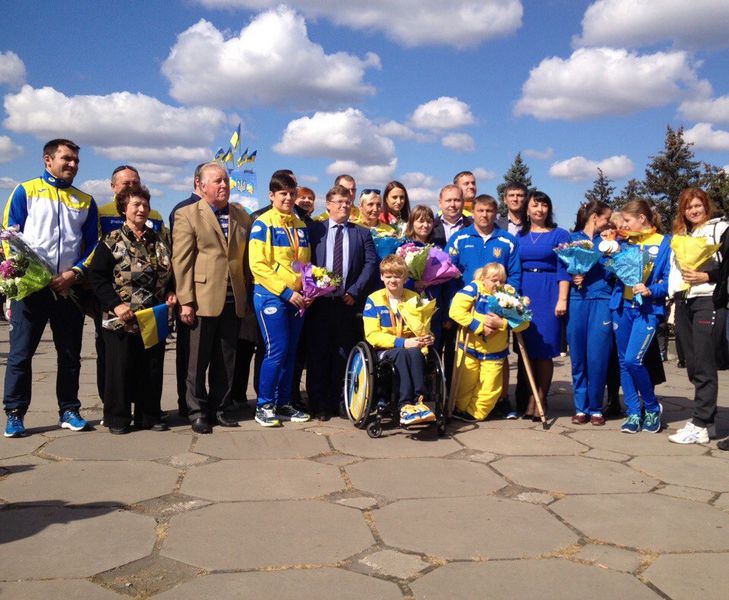 Вице-премьер-министр встретил запорожских спортсменов, которые привезли медали с Паралимпиады. Фото