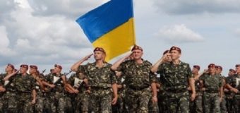 Украинская армия распускает военных