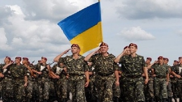 Украинская армия распускает военных