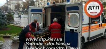 В Киеве со здания городской госадминистрации сорвался рабочий