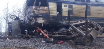 Смертельное ДТП: в Винницкой области поезд столкнулся с грузовиком. Фото