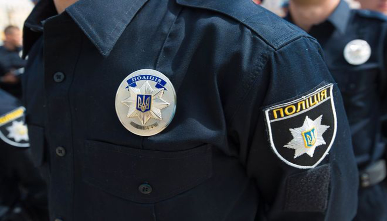 Стрельба под Киевом: полицейский ранен, преследуемый покончил с собой