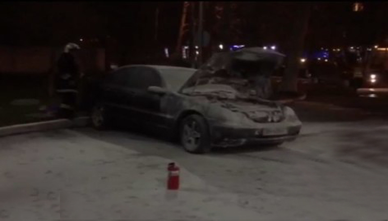 В Одессе на заправке загорелась машина с трехлетним ребенком