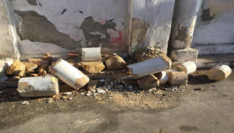 Фотофакт: В Одессе на Французском бульваре обрушилась колонна