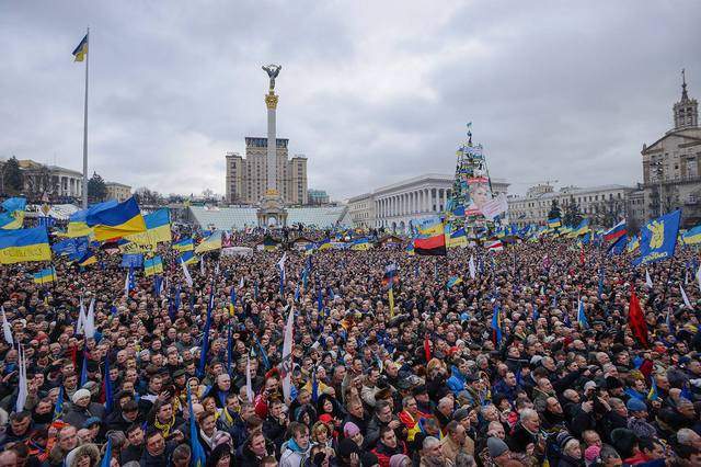 Украину готовят к третьему Майдану
