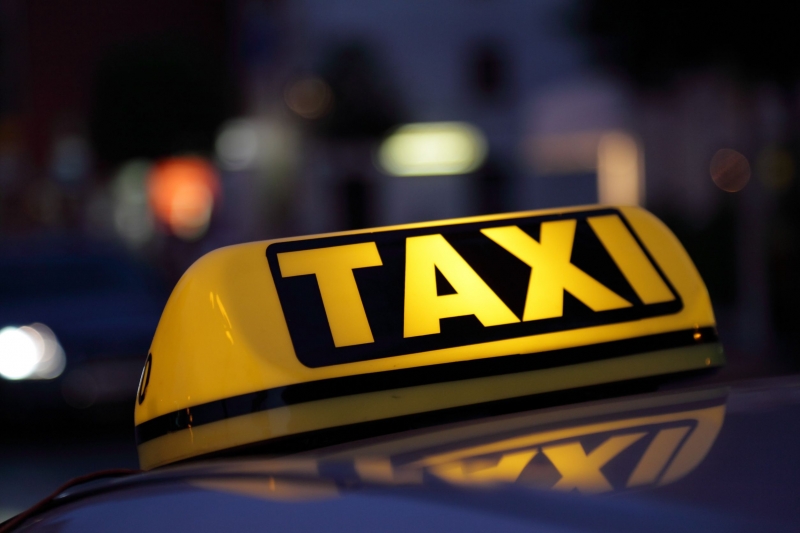 Киевские предприниматели и таксисты оценивают товар по шубам покупателей