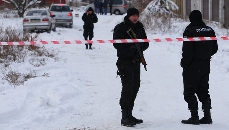 На Киевщине мужчина прожил с убитой женой больше недели