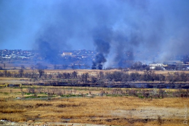 В Одессе произошел масштабный пожар на Объездной дороге. Видео