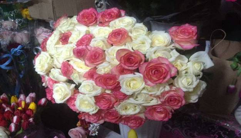 Хотел удивить: в Киеве подросток украл для девушки 76 роз