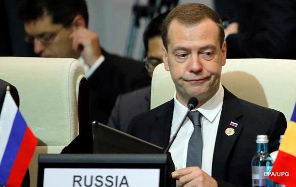 Медведев прокомментировал обвинения в коррупции