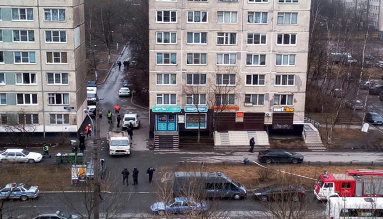 В жилом доме в Санкт-Петербурге обезвредили бомбу